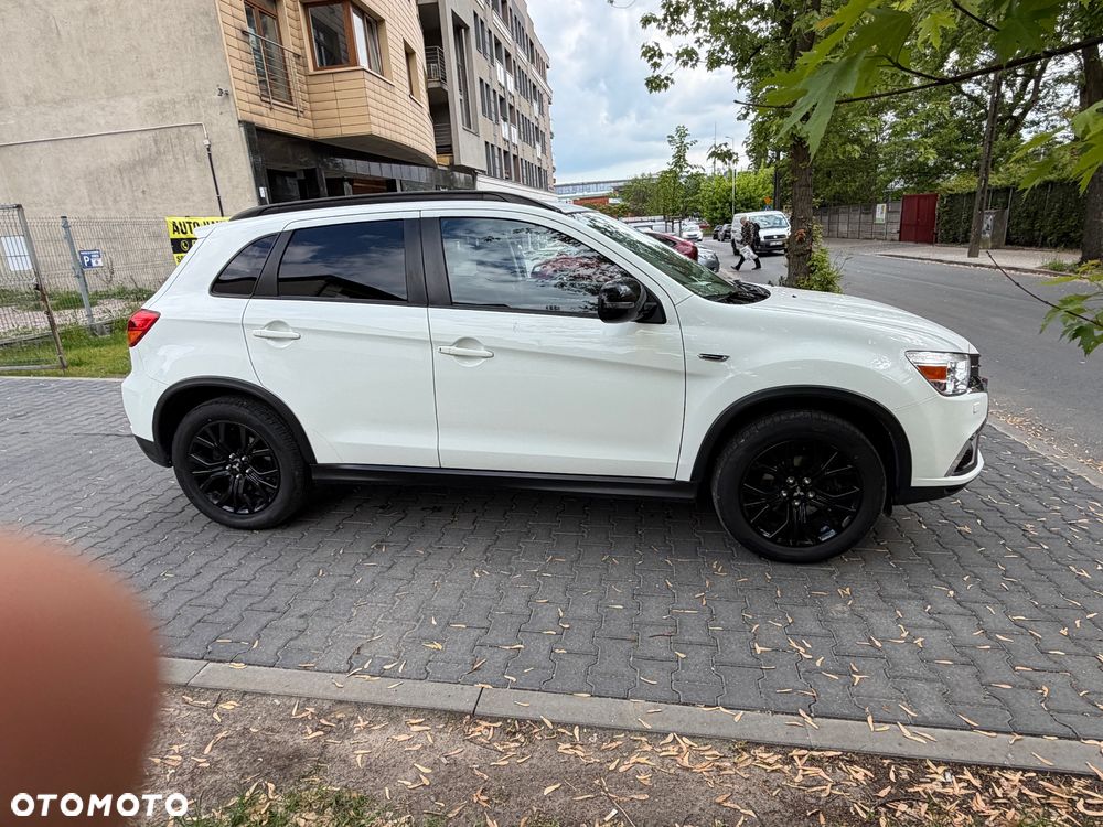 Mitsubishi ASX 1.6 Black Edition - 5