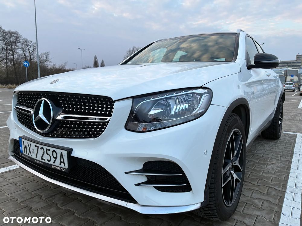 Mercedes-Benz GLC - 1