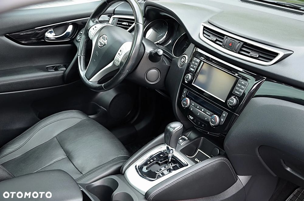 Nissan Qashqai 1.6 DCi Xtronic TEKNA - 30