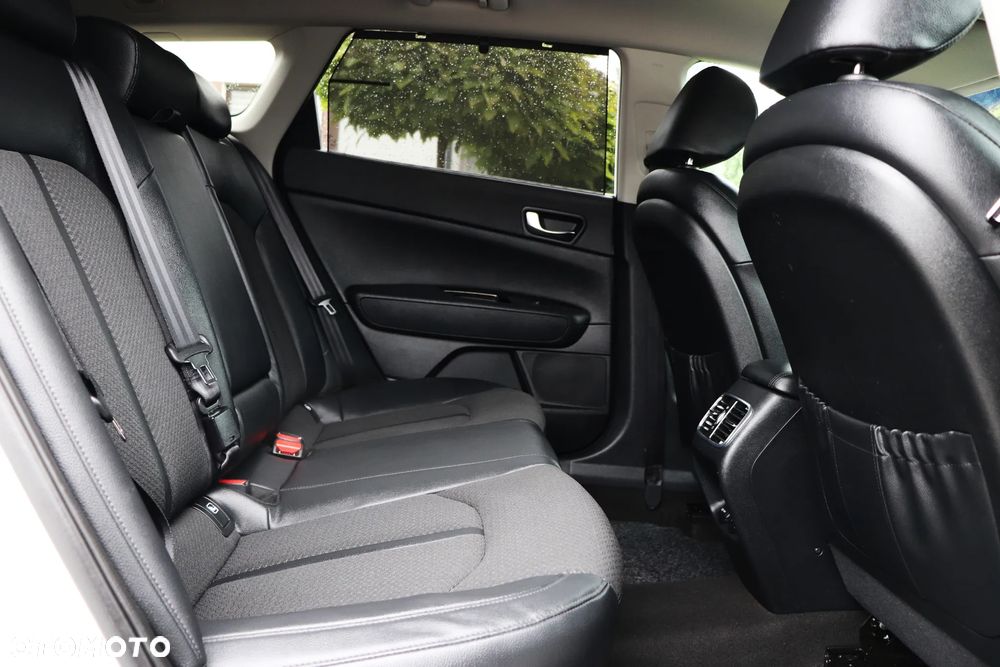 Kia Optima 1.7 CRDI XL DCT - 25
