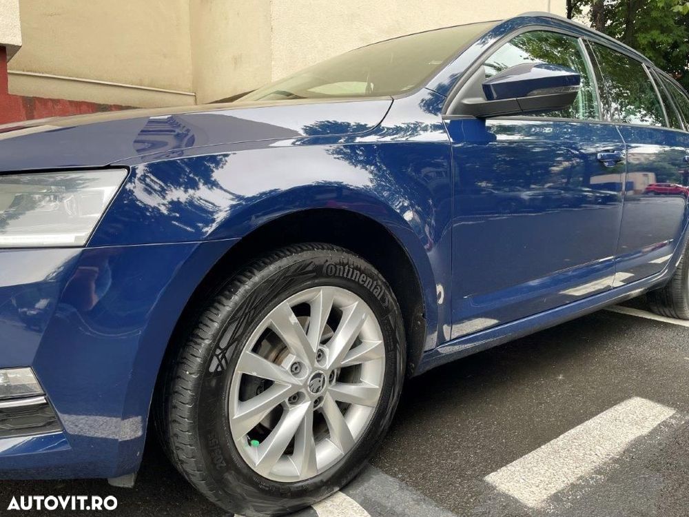 Skoda Octavia 1.6 TDI DSG Style - 2