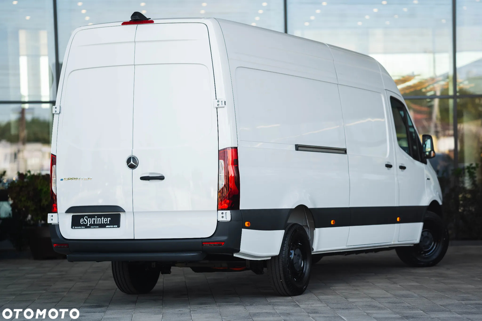 Mercedes-Benz eSprinter - 4