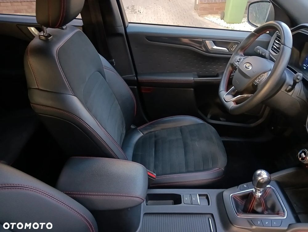 Ford Kuga 2.0 EcoBlue Hybrid ST-LINE X - 21