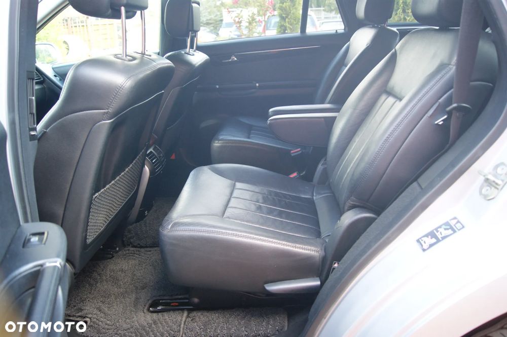 Mercedes-Benz Klasa R 500 4Matic 7G-TRONIC - 24