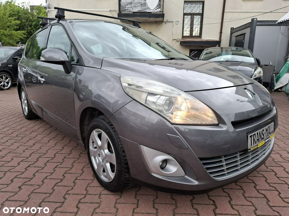Renault Grand Scenic 2.0 16V 140 CVT Bose Edition - 7