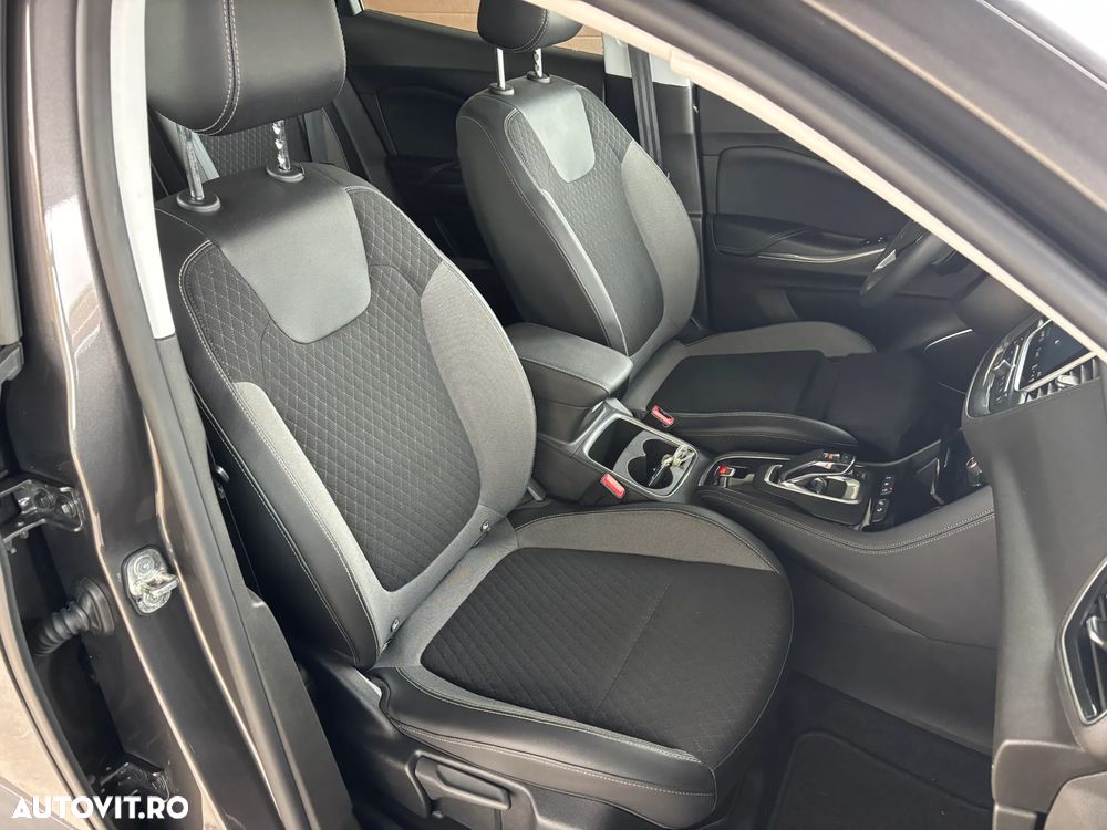 Opel Grandland X Plug-in-Hybrid 1.6 DI Start/Stop Aut Business INNOVATION - 40