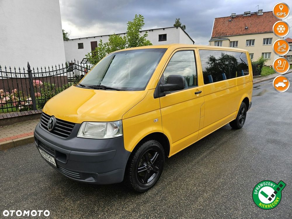 Volkswagen Caravelle - 1