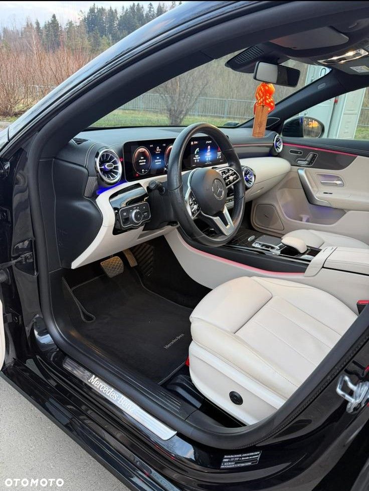 Mercedes-Benz CLA 200 Progressive 7G-DCT - 6