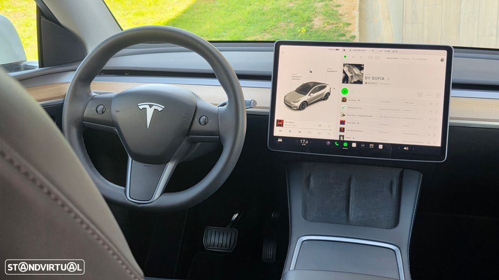 Tesla Model Y Long Range Tração Integral - 22