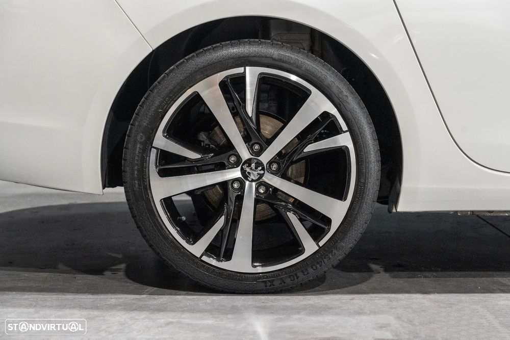 Peugeot 308 BlueHDi 130 EAT8 Allure - 46