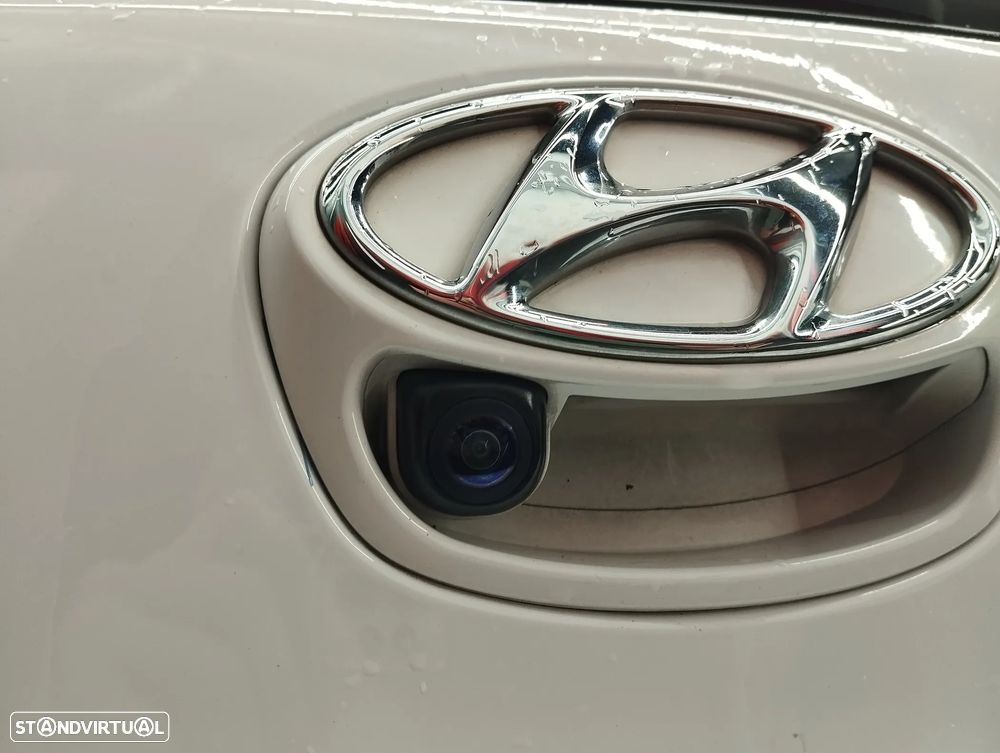 Hyundai Ioniq 1.6 GDI PHEV Tech - 13