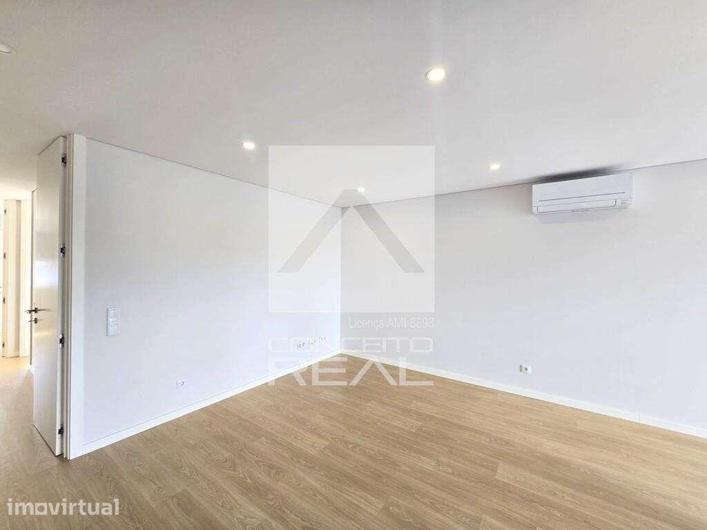 Apartamento T2 c/ lugar de garagem + Arrumo - Ermesinde - Grande imagem: 4/13