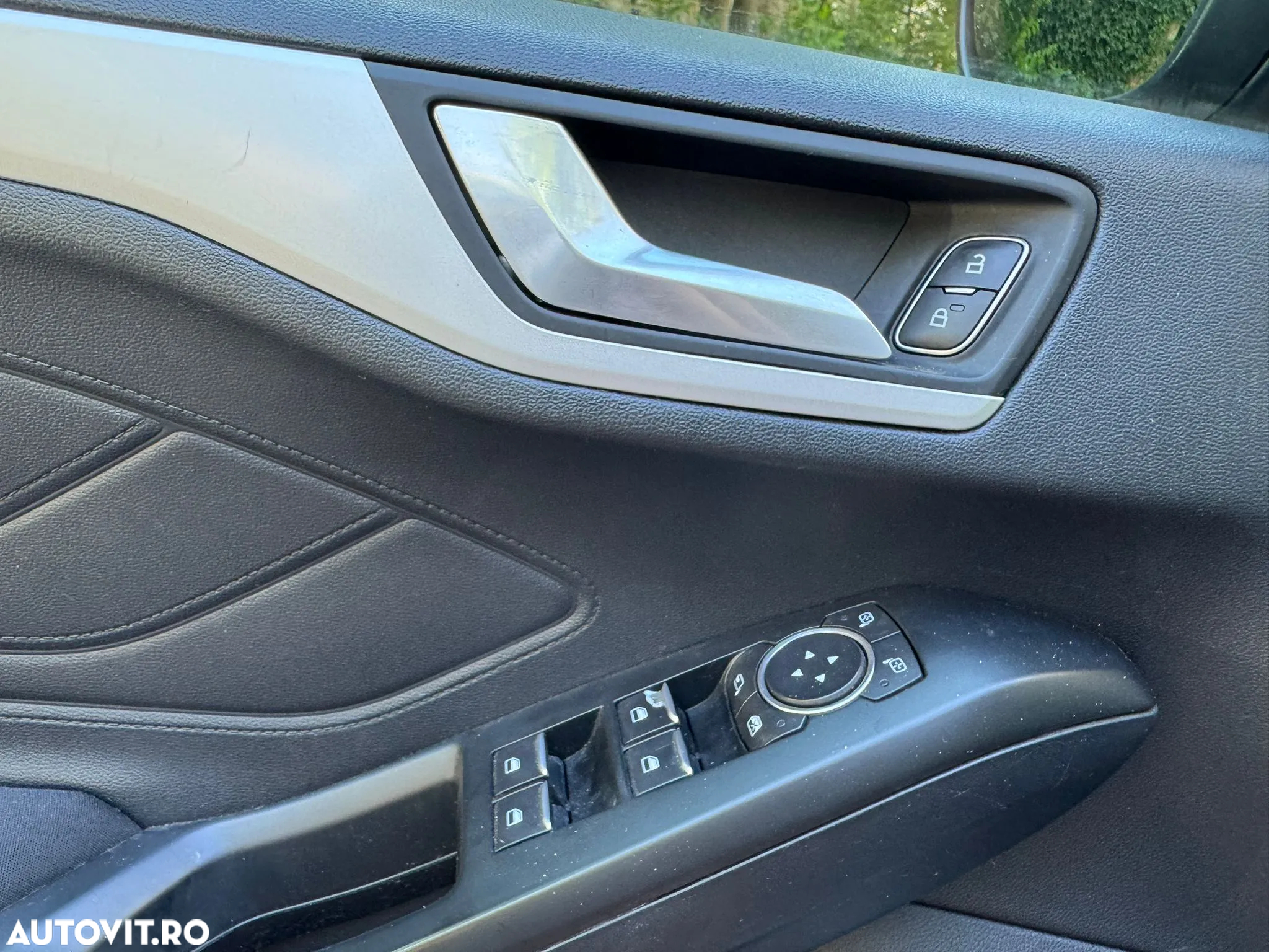 Ford Focus - 12