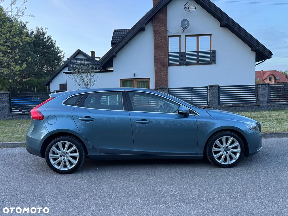 Volvo V40 D2 Summum - 34