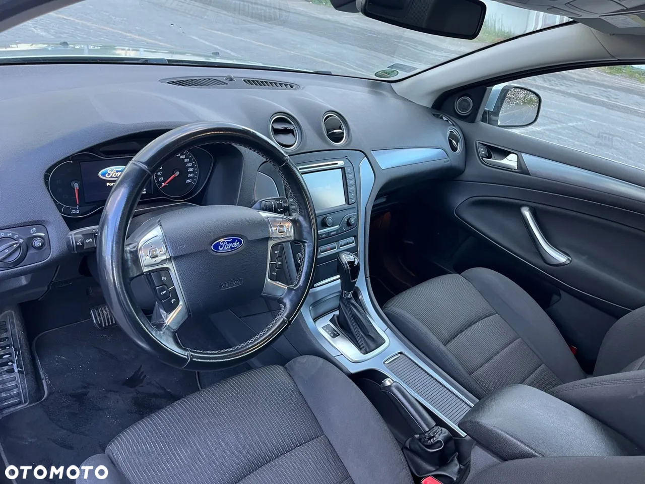 Ford Mondeo - 8