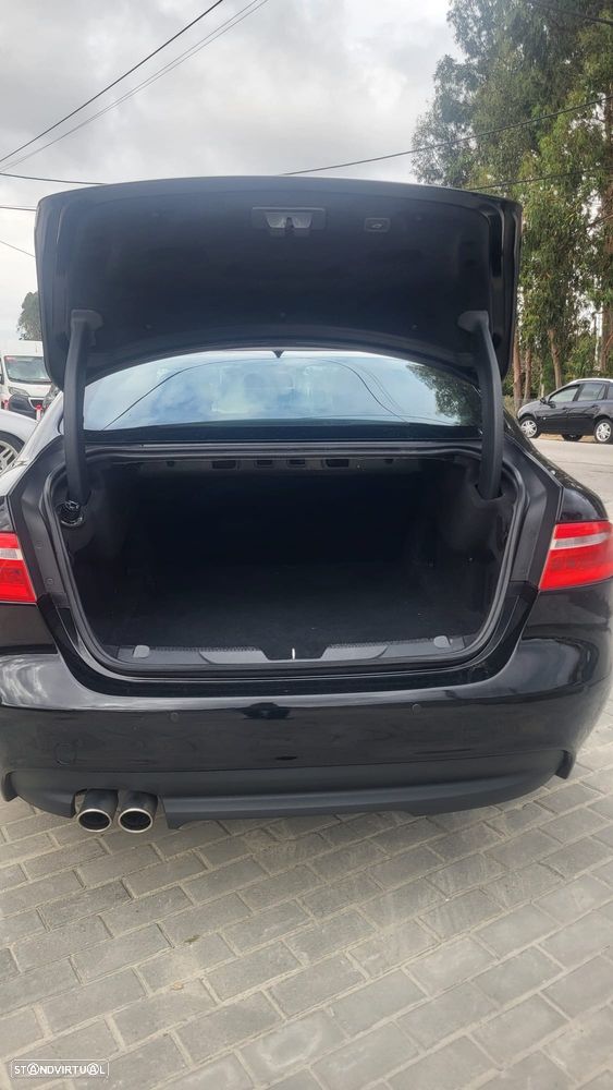 Jaguar XE - 5