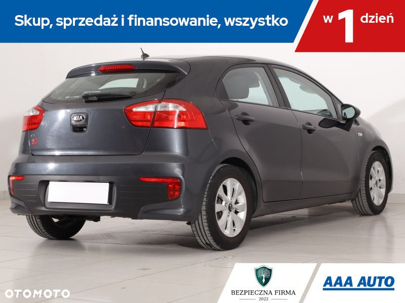 Kia Rio - 6