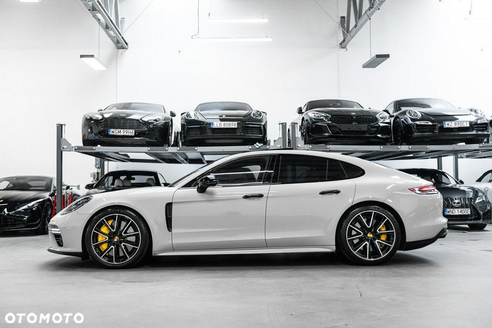 Porsche Panamera Turbo - 8