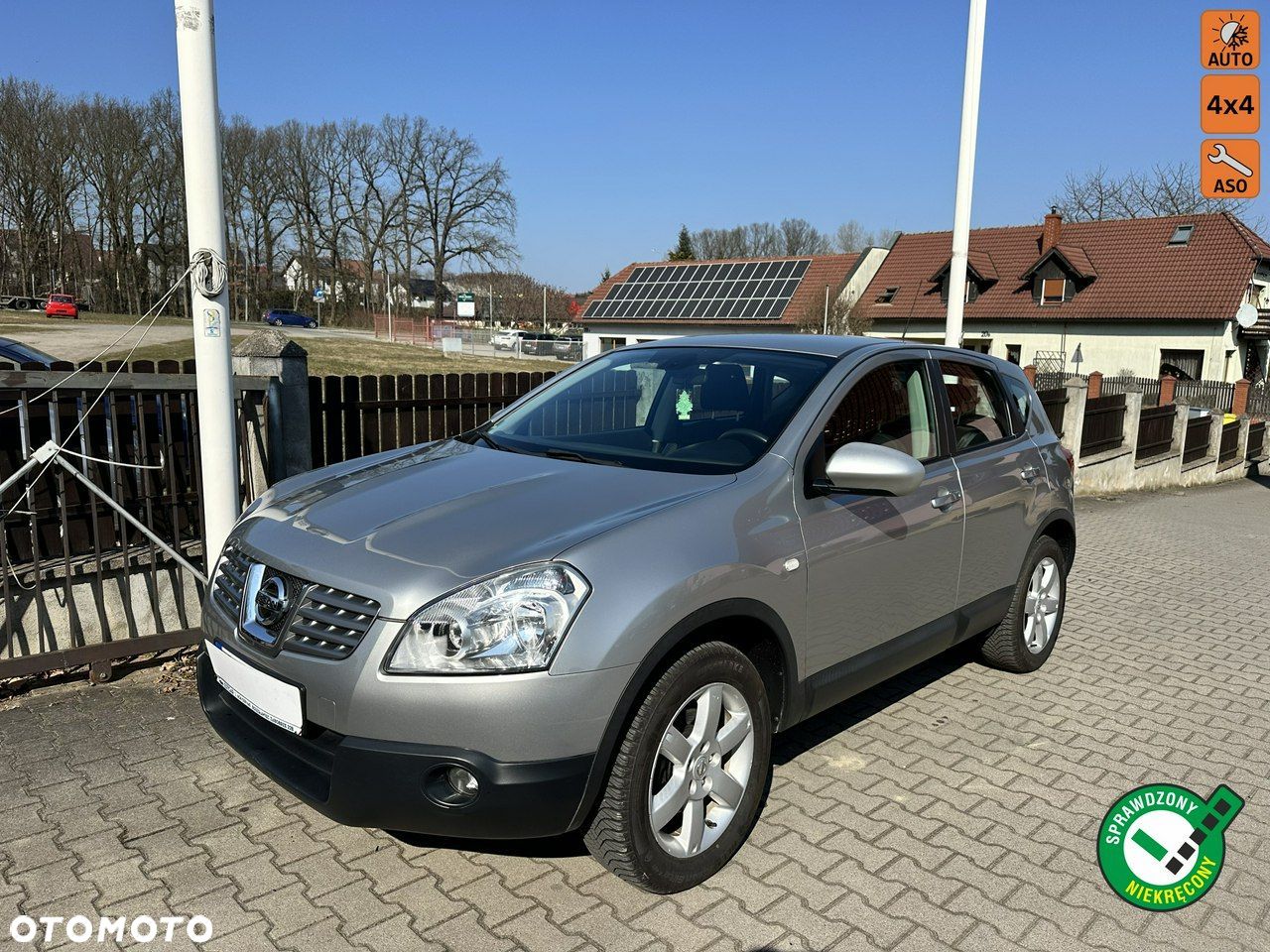 Nissan Qashqai - 1