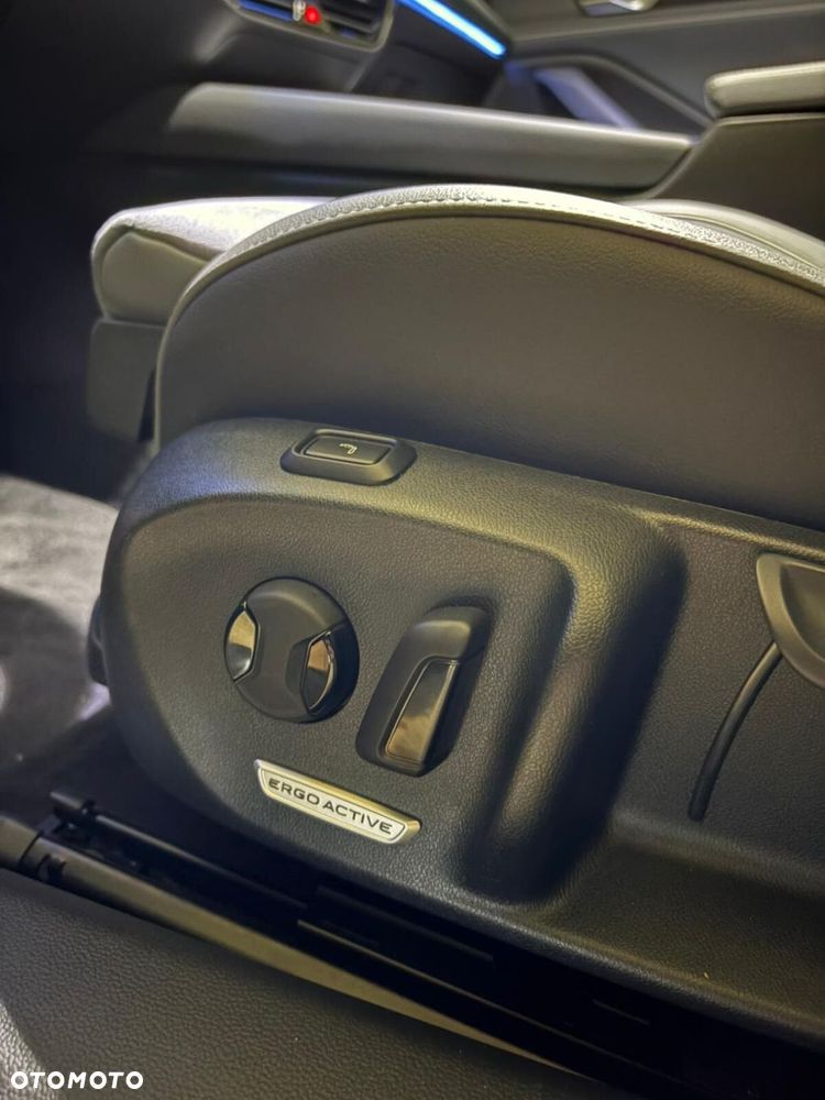 Volkswagen Passat Variant 2.0 TDI EVO Business DSG - 38