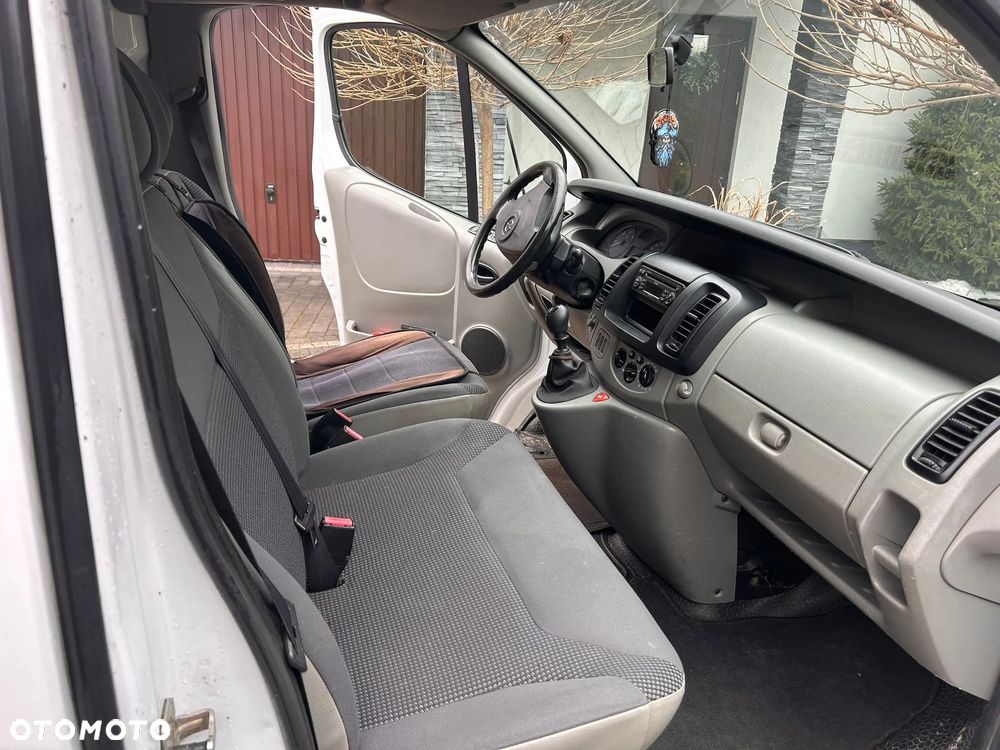 Opel Vivaro - 5