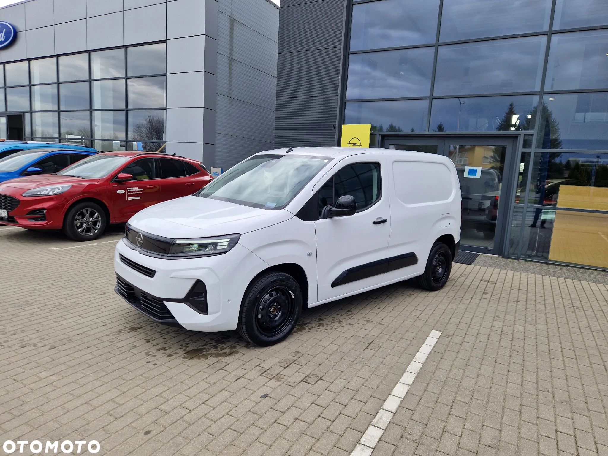 Opel COMBO - 1