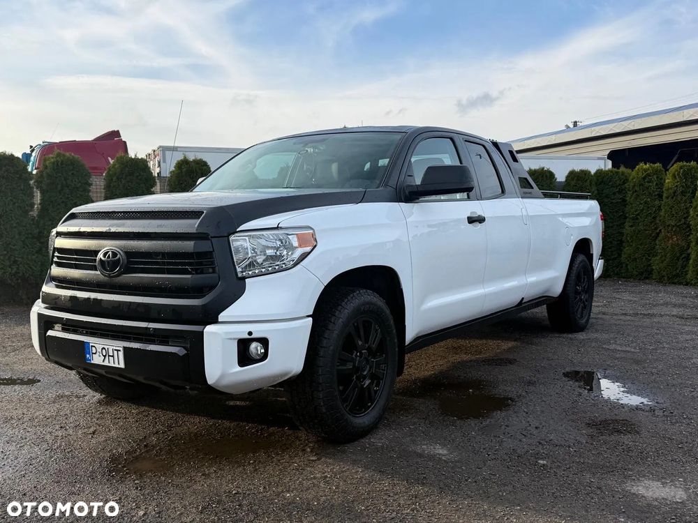 Toyota Tundra - 1