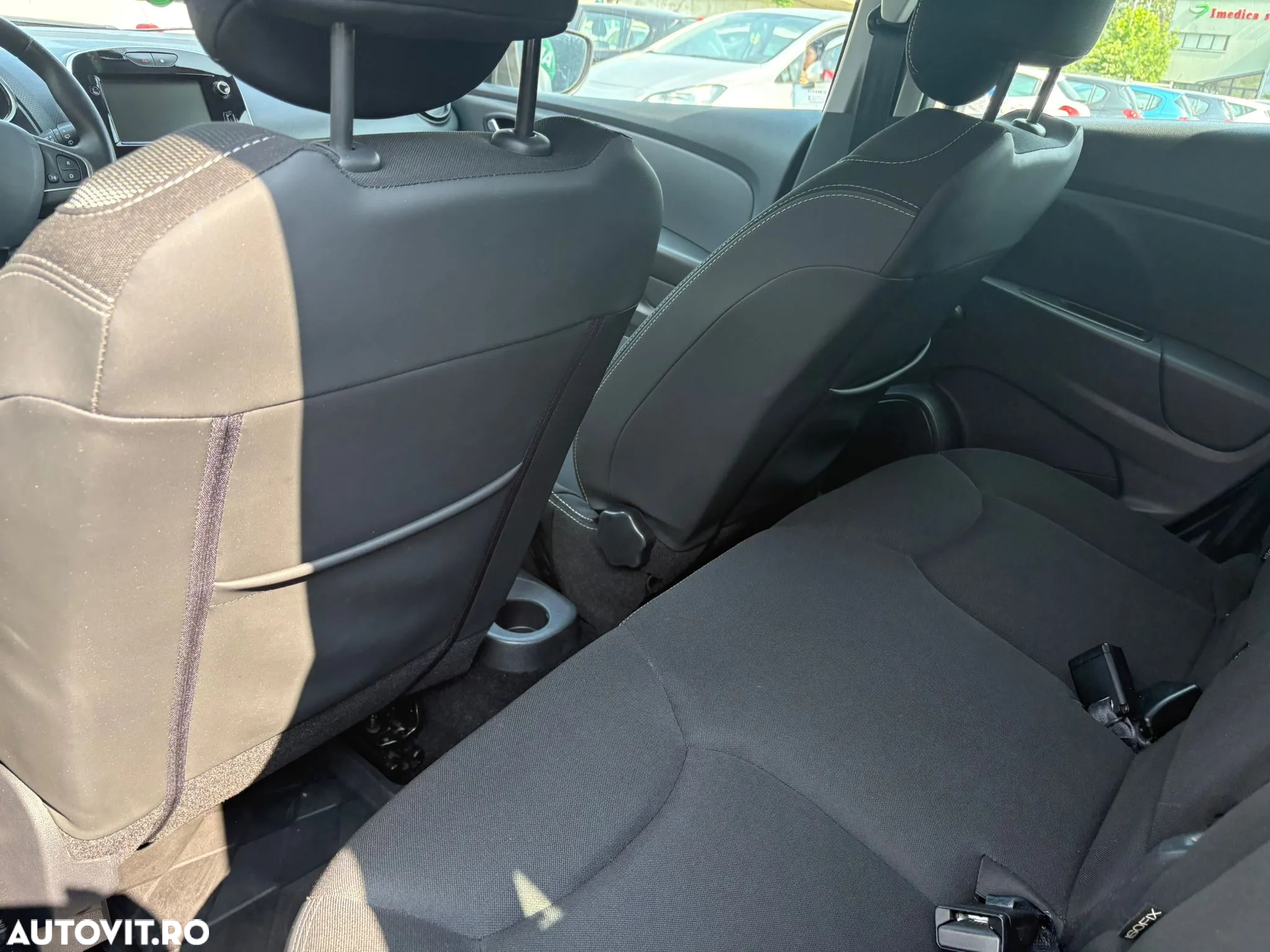 Renault Clio Estate TCe Zen - 9