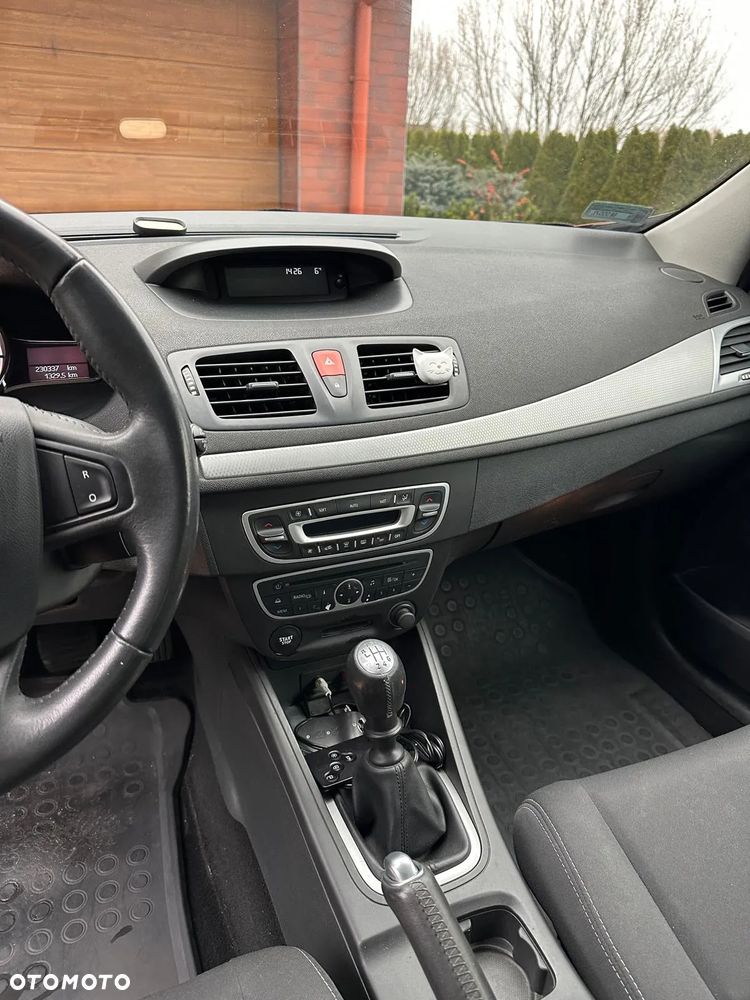 Renault Megane 1.6 16V Color Edition - 12