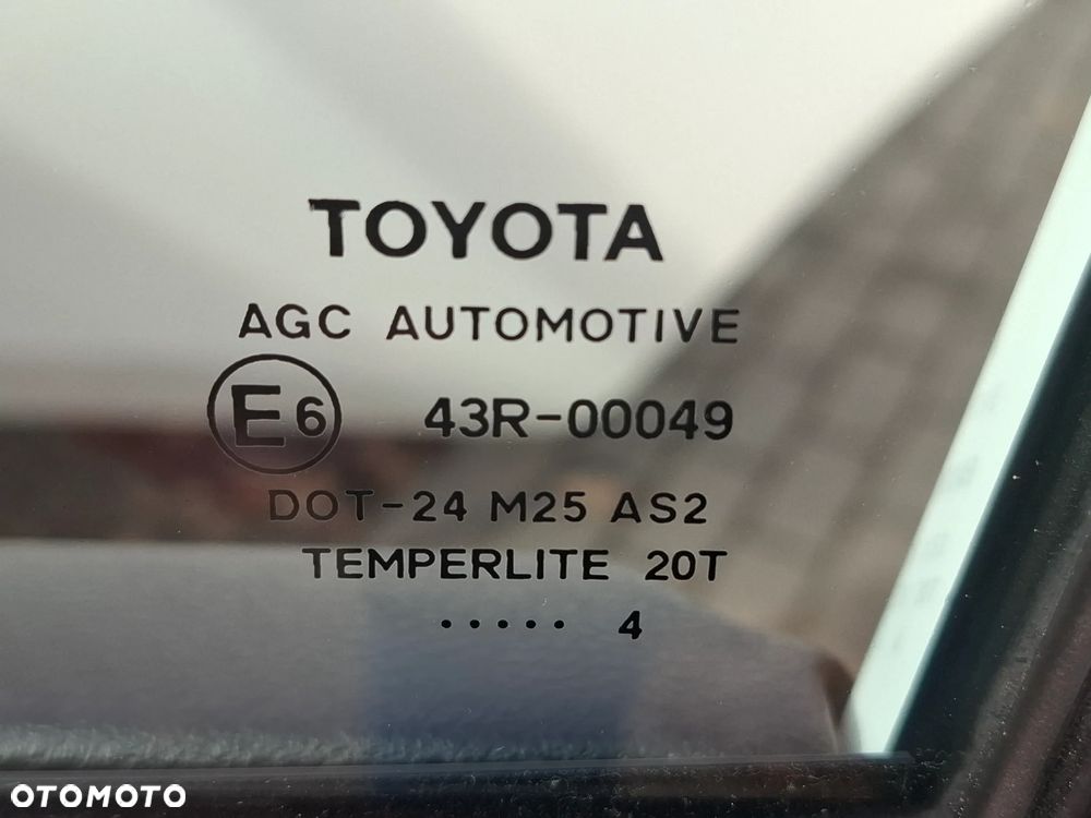 Toyota Auris 1.6 Premium Comfort - 25