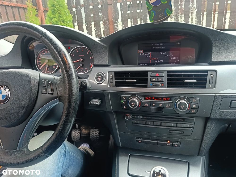 BMW Seria 3 320i - 12