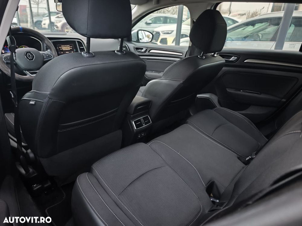 Renault Megane E-TECH Plug-in 160 BUSINESS EDITION - 11