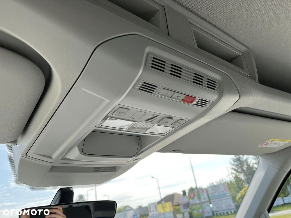 Volkswagen Grand California - 40