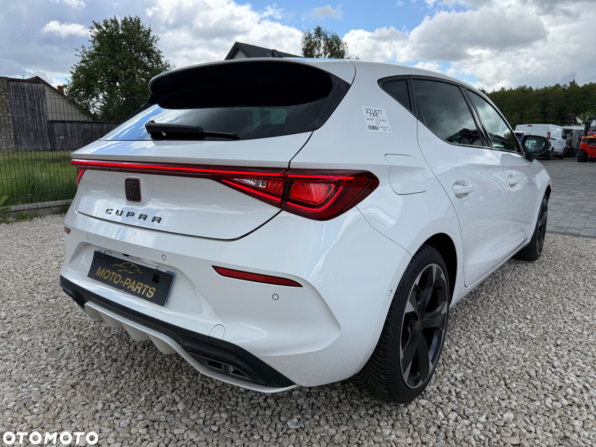 Cupra Leon 1.5 eTSI mHEV DSG - 33