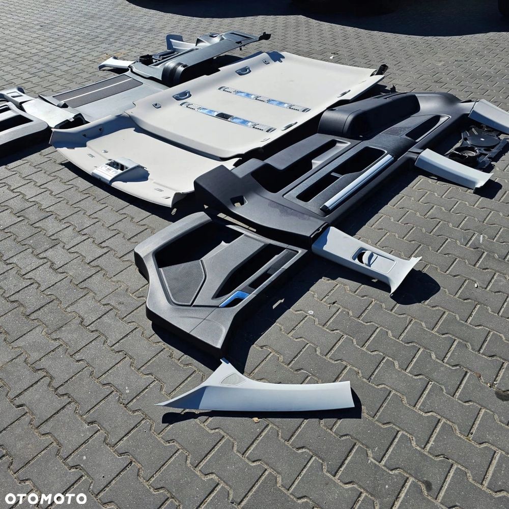 VW T6 MULTIVAN wnętrze podsufitka tapicerka słupek 1drzwi KOMPLET - 1