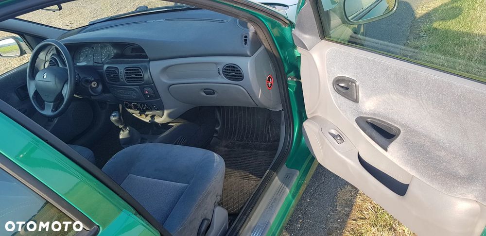 Renault Megane 1.6 - 20