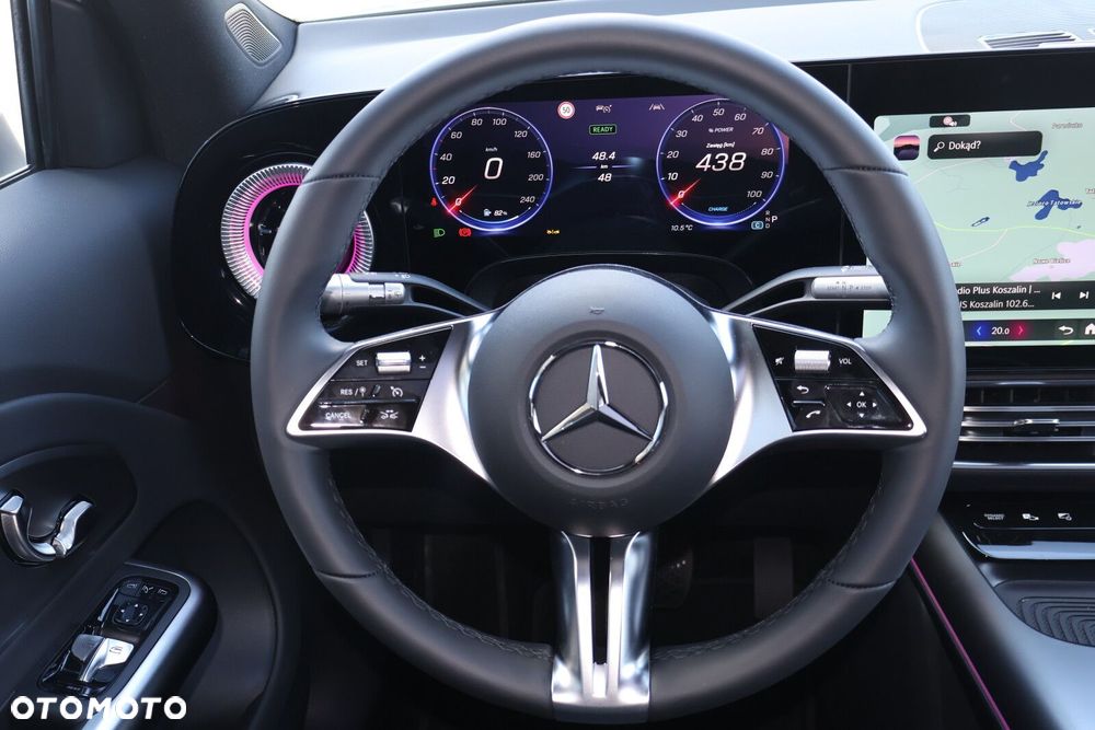 Mercedes-Benz GLB - 15