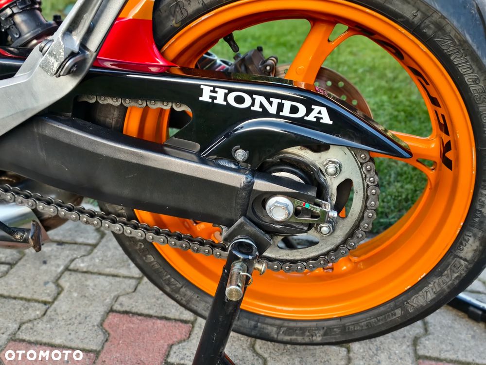 Honda Hornet - 21