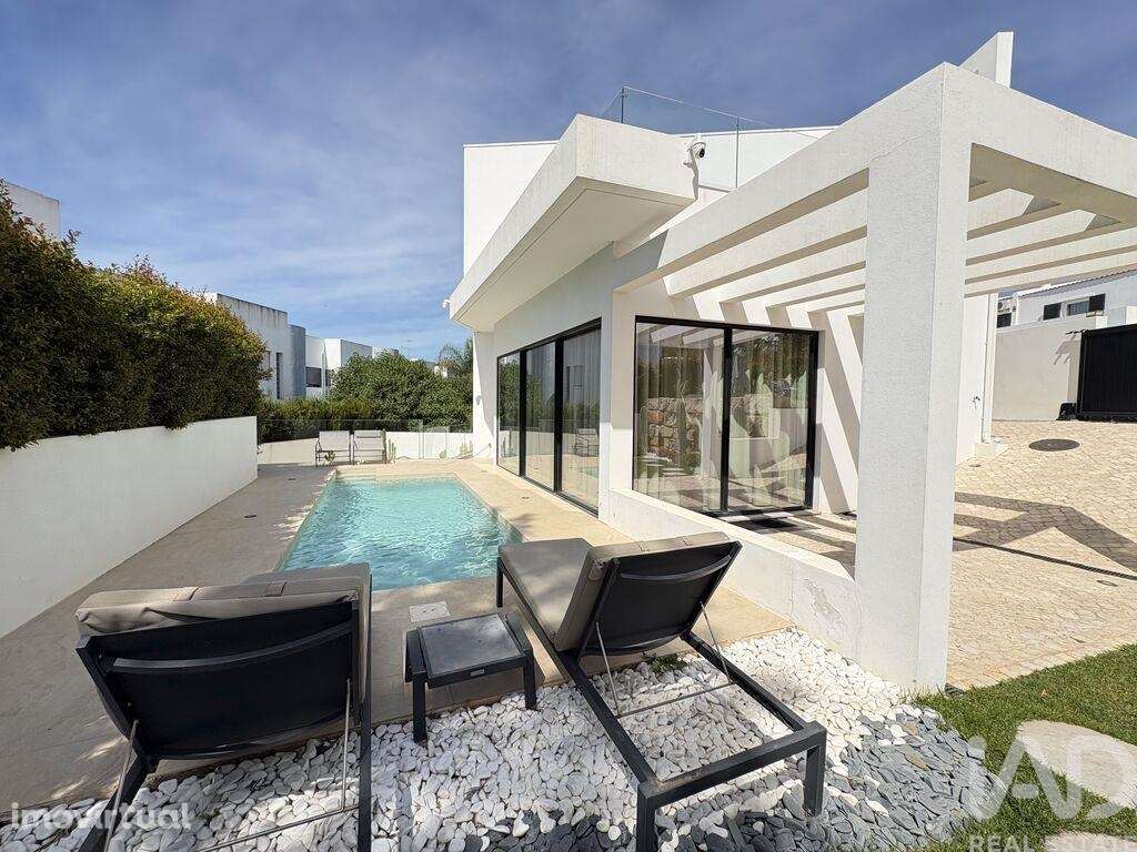 Casa / Villa T3 em Quarteira de 213 m2 - Grande imagem: 4/37