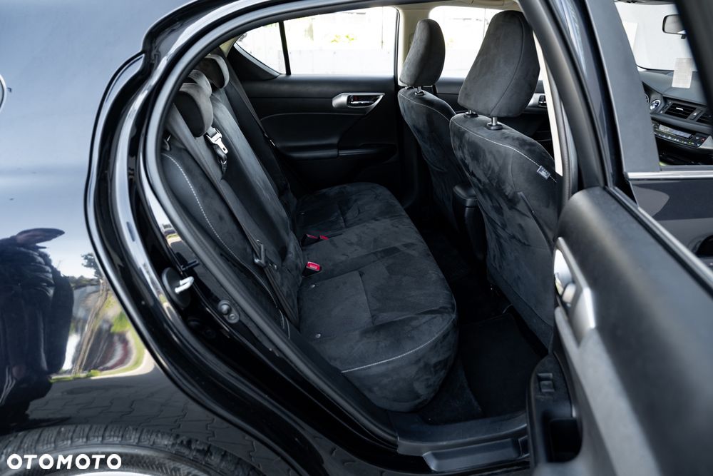 Lexus CT 200h - 19