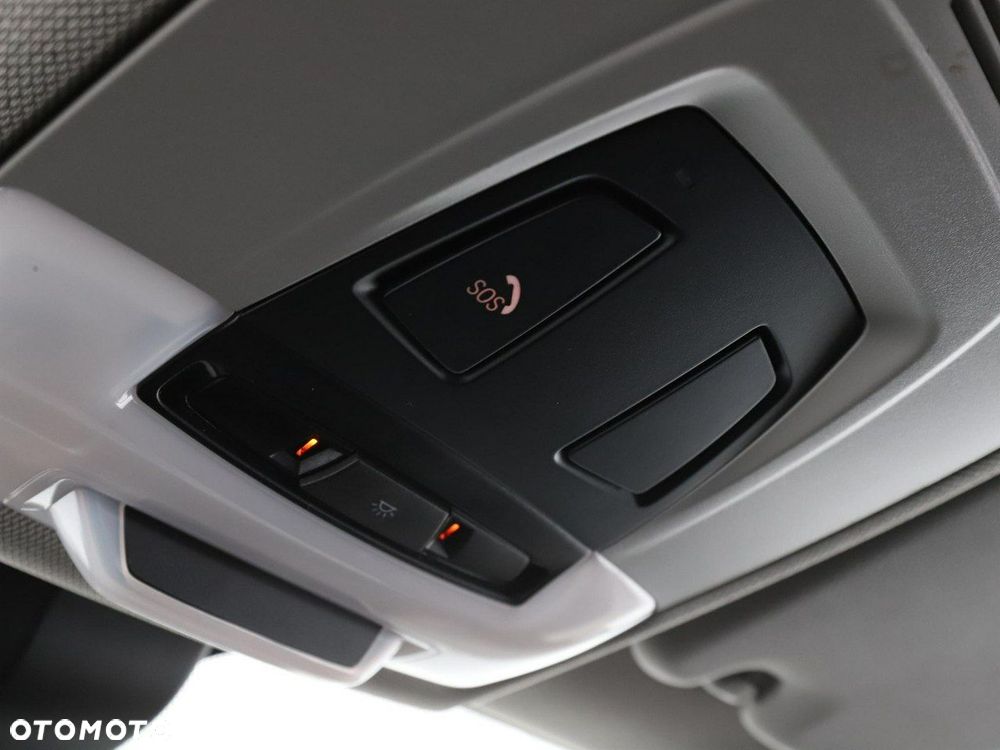 BMW X1 sDrive18d Advantage - 38