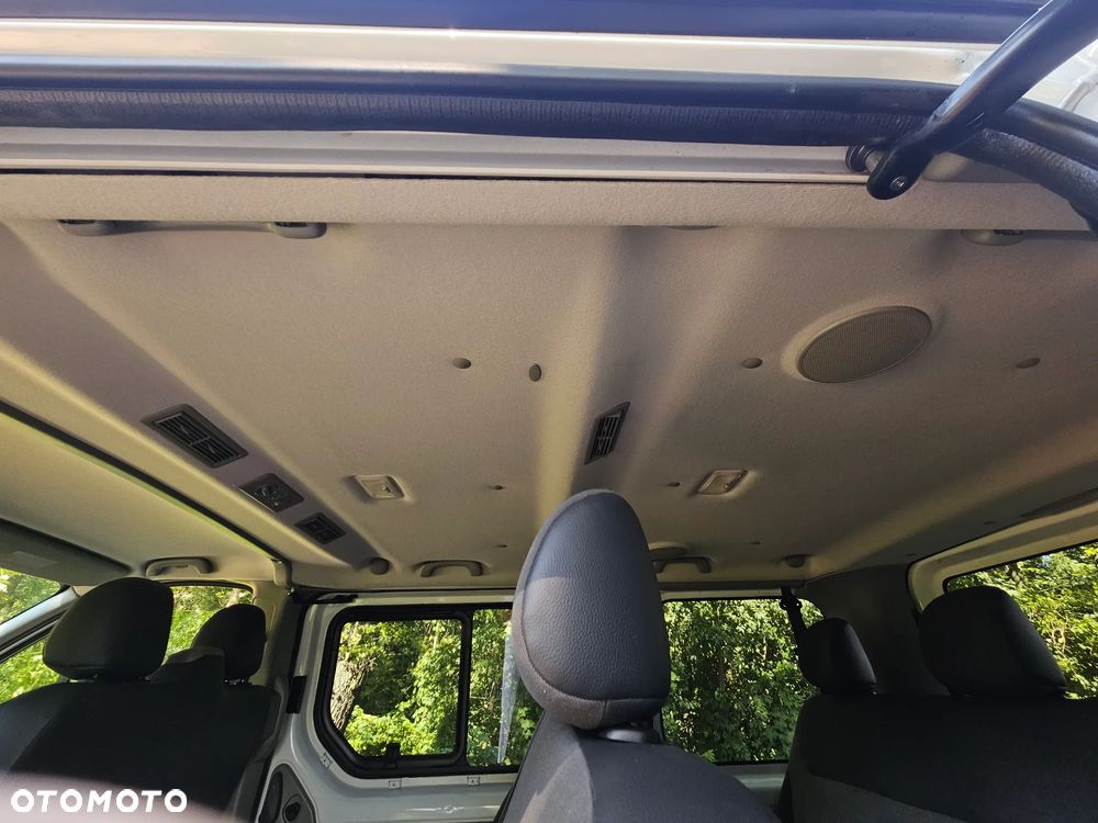 Renault Trafic Passenger Expression - 10