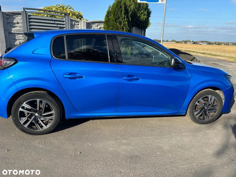 Peugeot 208 - 13
