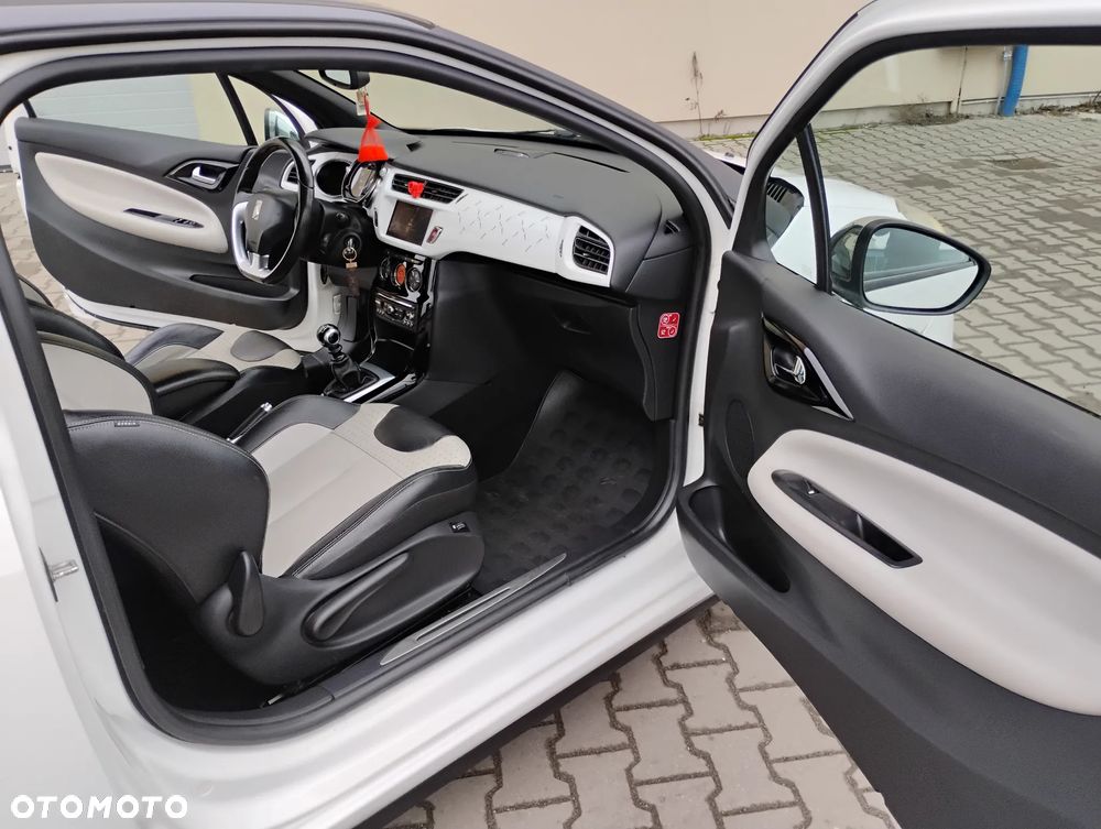 Citroën DS3 1.6 THP Ultra Prestige - 23