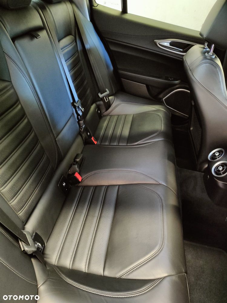Alfa Romeo Giulia 2.0 Turbo Veloce Q4 - 31