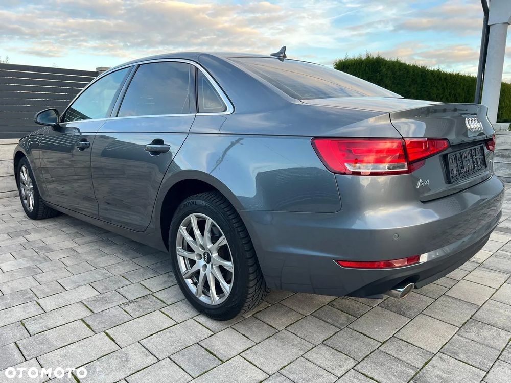Audi A4 Limousine 2.0 TDI ultra S tronic - 8