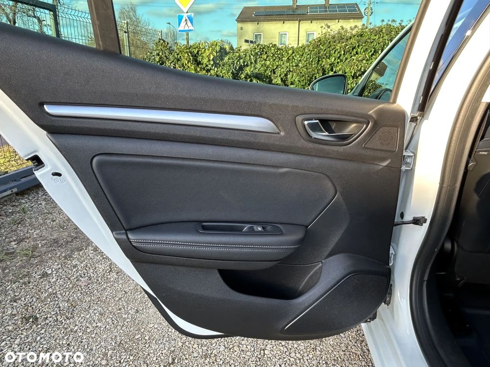 Renault Megane 1.3 TCe FAP Intens - 24