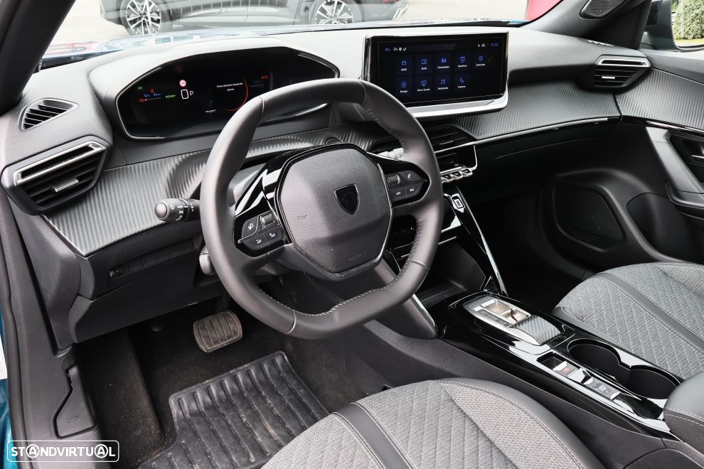 Peugeot e-2008 54 kWh Allure - 14