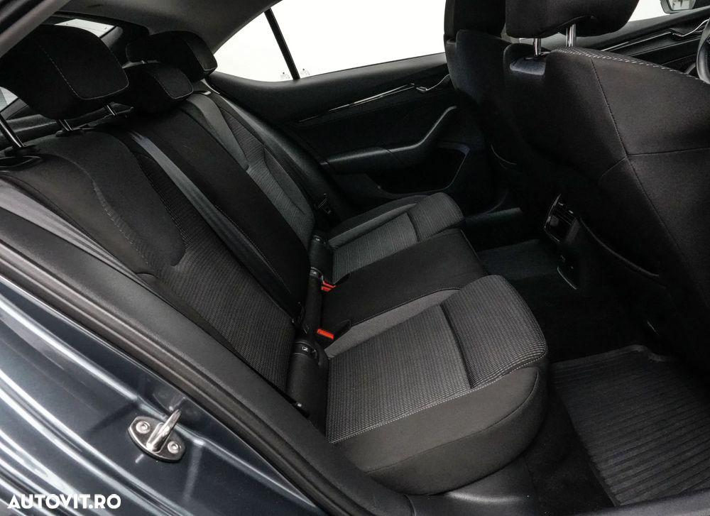 Skoda Octavia 2.0 TDI DSG Style - 16