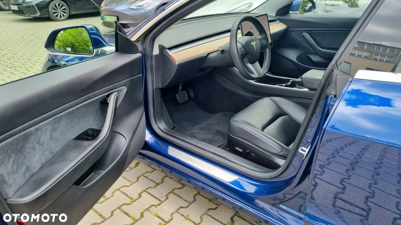Tesla Model 3 Langstreckenbatterie Allradantrieb Dual Motor - 11
